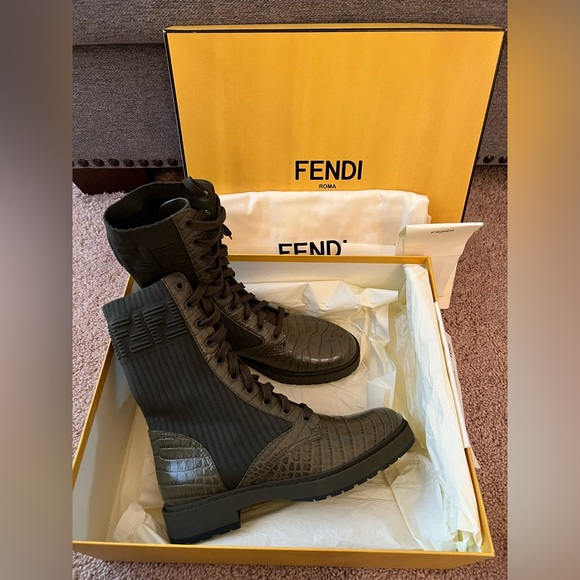 New FENDI boots FF Croc Embossed Womens Combat Boots 38 - Picture 5 of 10